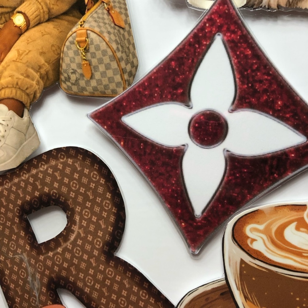 SET# 9—-Designer-Inspired Monogram Magnet Set - Picture 4 of 5